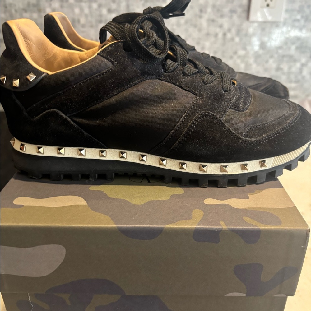 Valentino Ladies Black stud sneakers